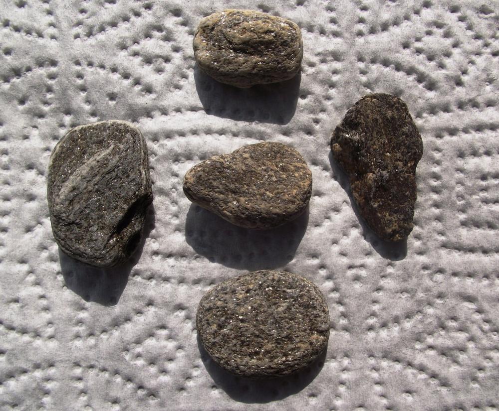Grey Beach Rocks.5 Mediterranean Beach Pebbles From Spain By Oceangifts. Sparkly Bits